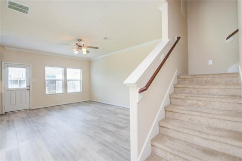 Tiny photo for 5136 Gable Lane, Houston, TX 77066 (MLS # 8271515)