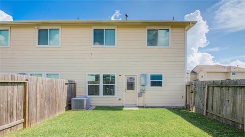 Tiny photo for 5136 Gable Lane, Houston, TX 77066 (MLS # 8271515)