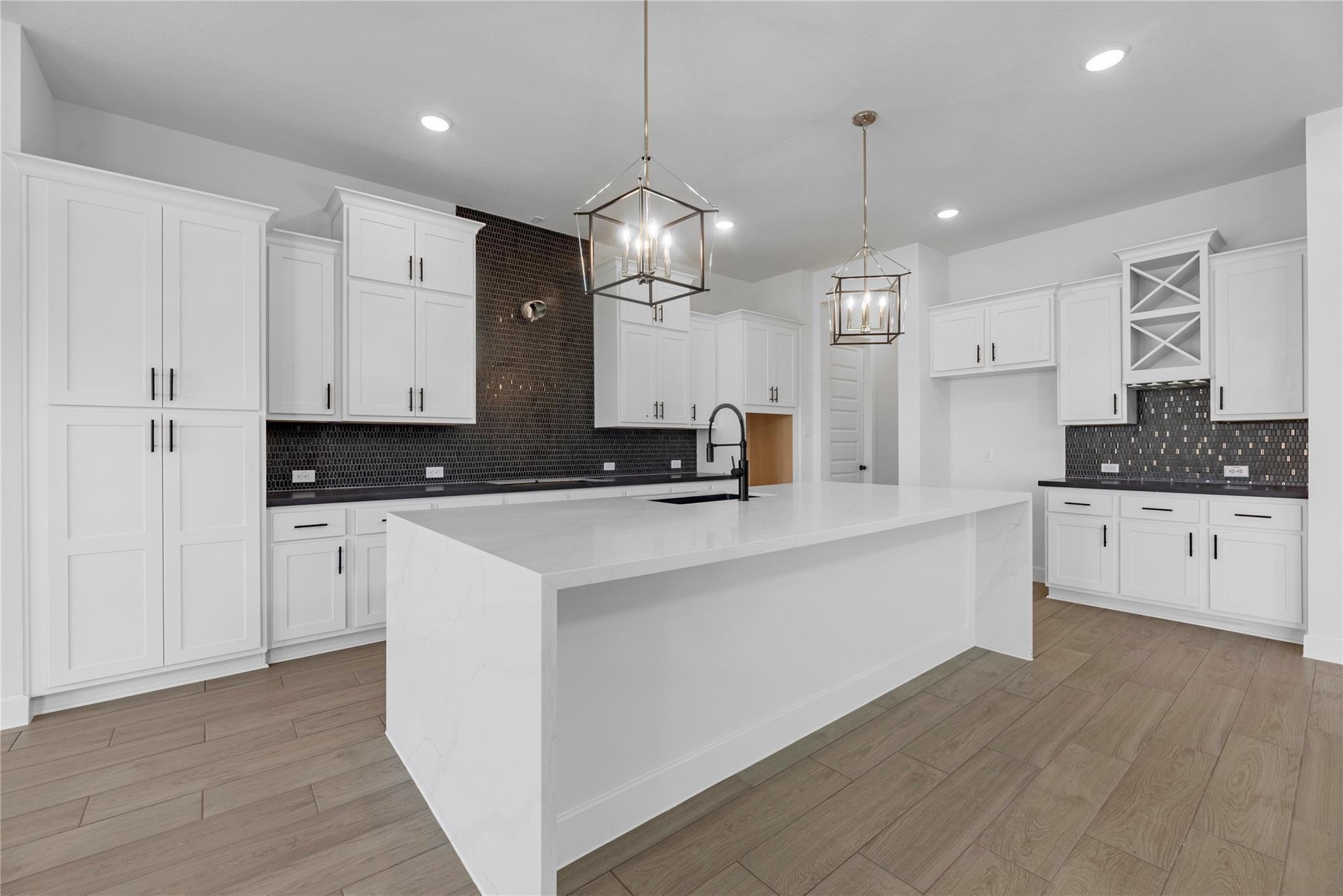 1615 Summer Pine Court