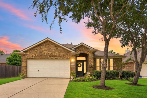 Photo of 11415 English Rose Trail, Missouri City, TX 77459 (MLS # 48499962)