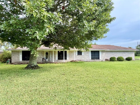 Photo of 11506 Cherry Point Drive, Mont Belvieu, TX 77535 (MLS # 13105757)