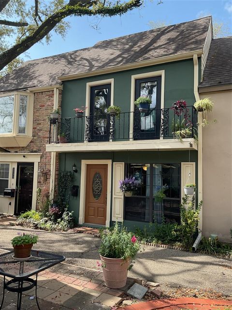 Photo of 5217 Arboles Drive #M, Houston, TX 77035 (MLS # 48891277)