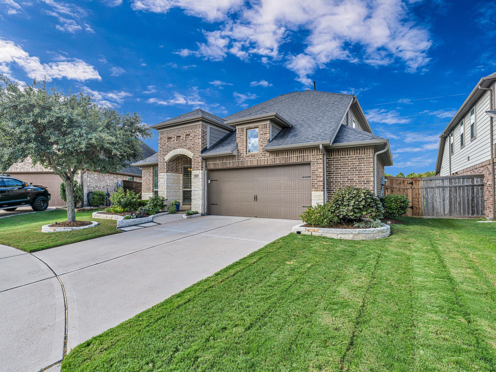 5922 Waterlily Park Lane