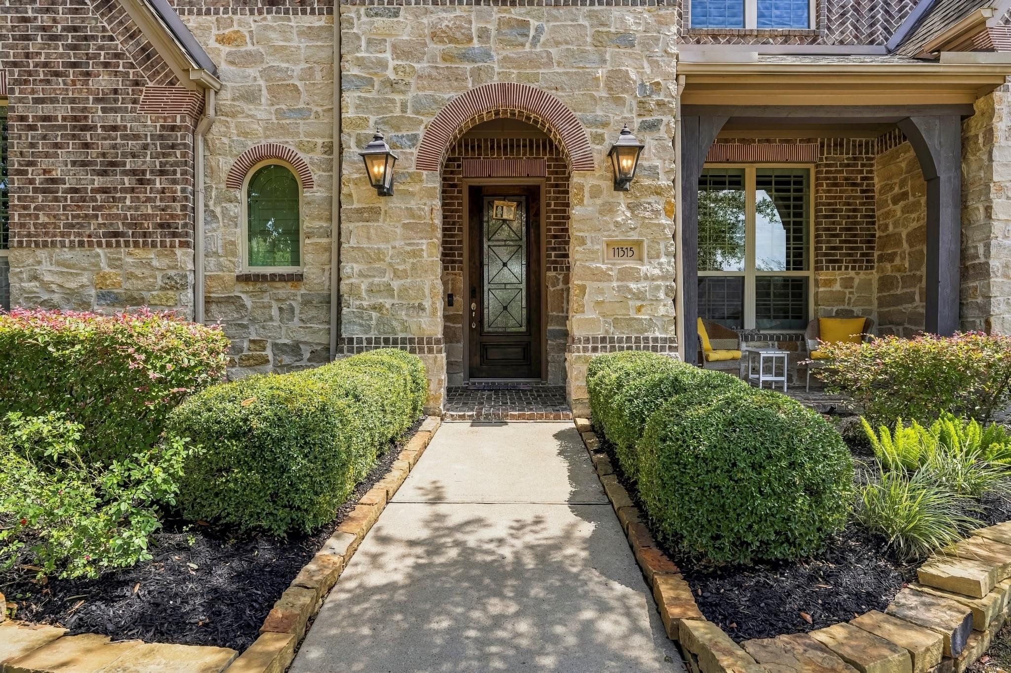 11315 Sandhaven Drive