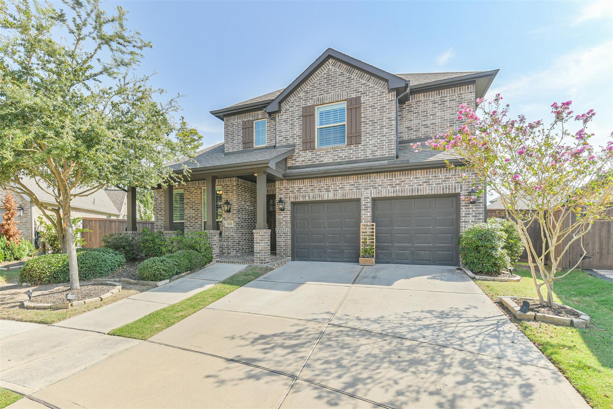 16866 Beechwood Forest Way
