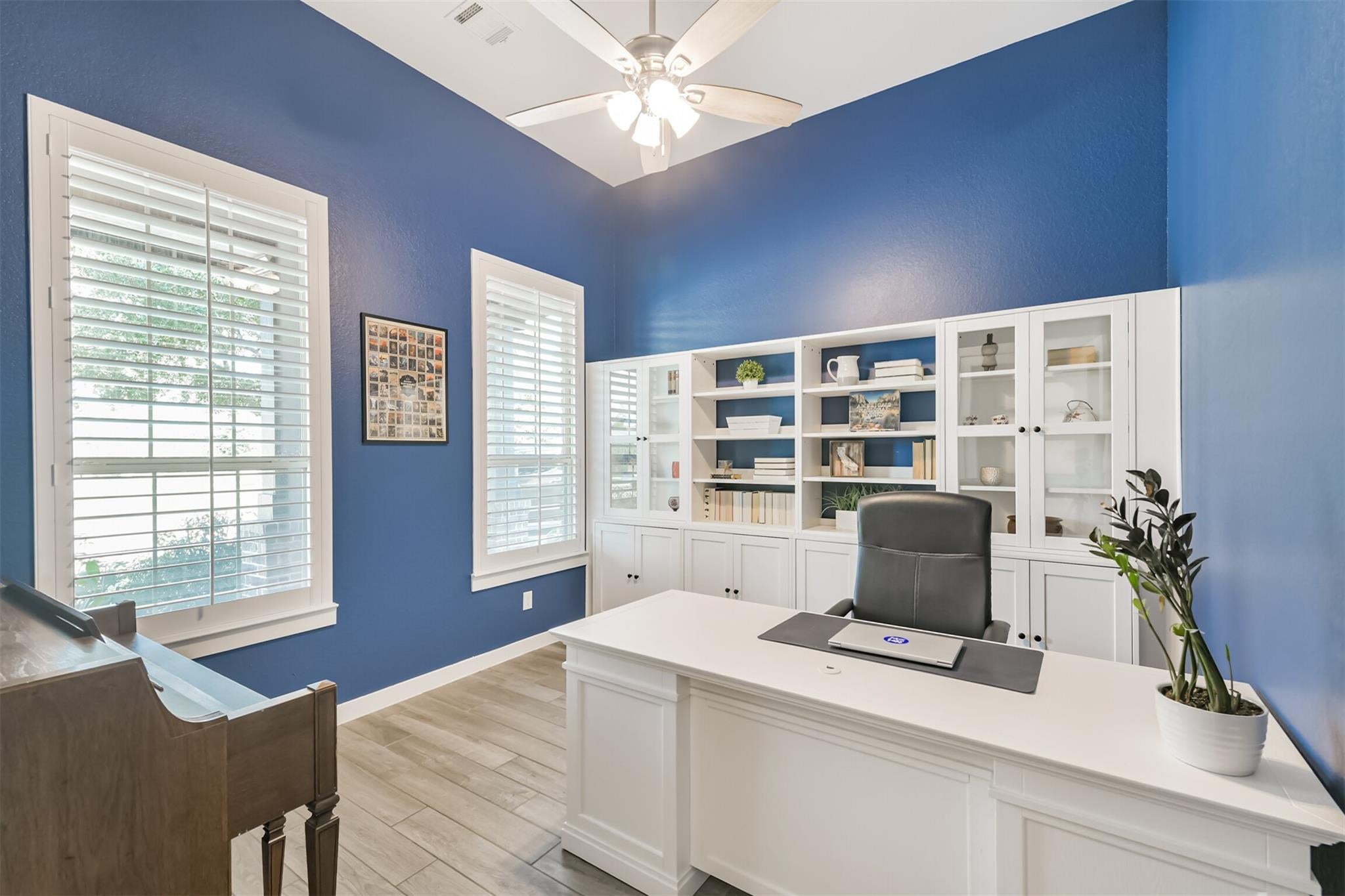 16866 Beechwood Forest Way