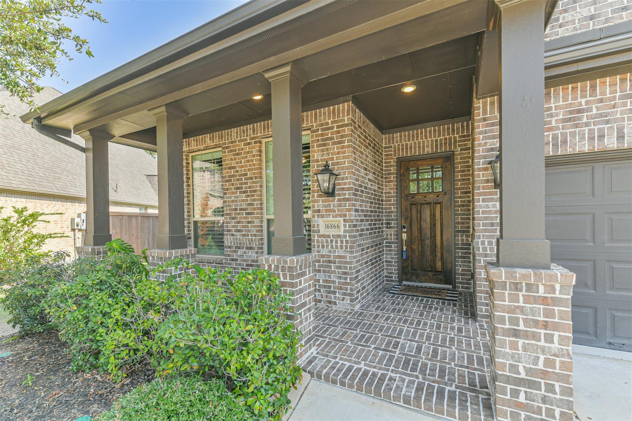 16866 Beechwood Forest Way