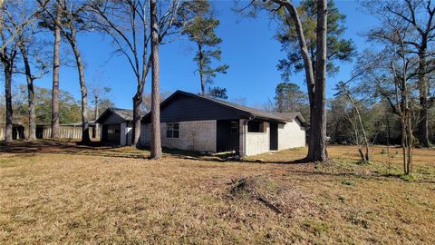 1809 Live Oak Drive Conroe TX 77301