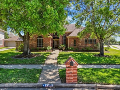 Photo of 2502 Lakeside Drive, Seabrook, TX 77586 (MLS # 19077005)