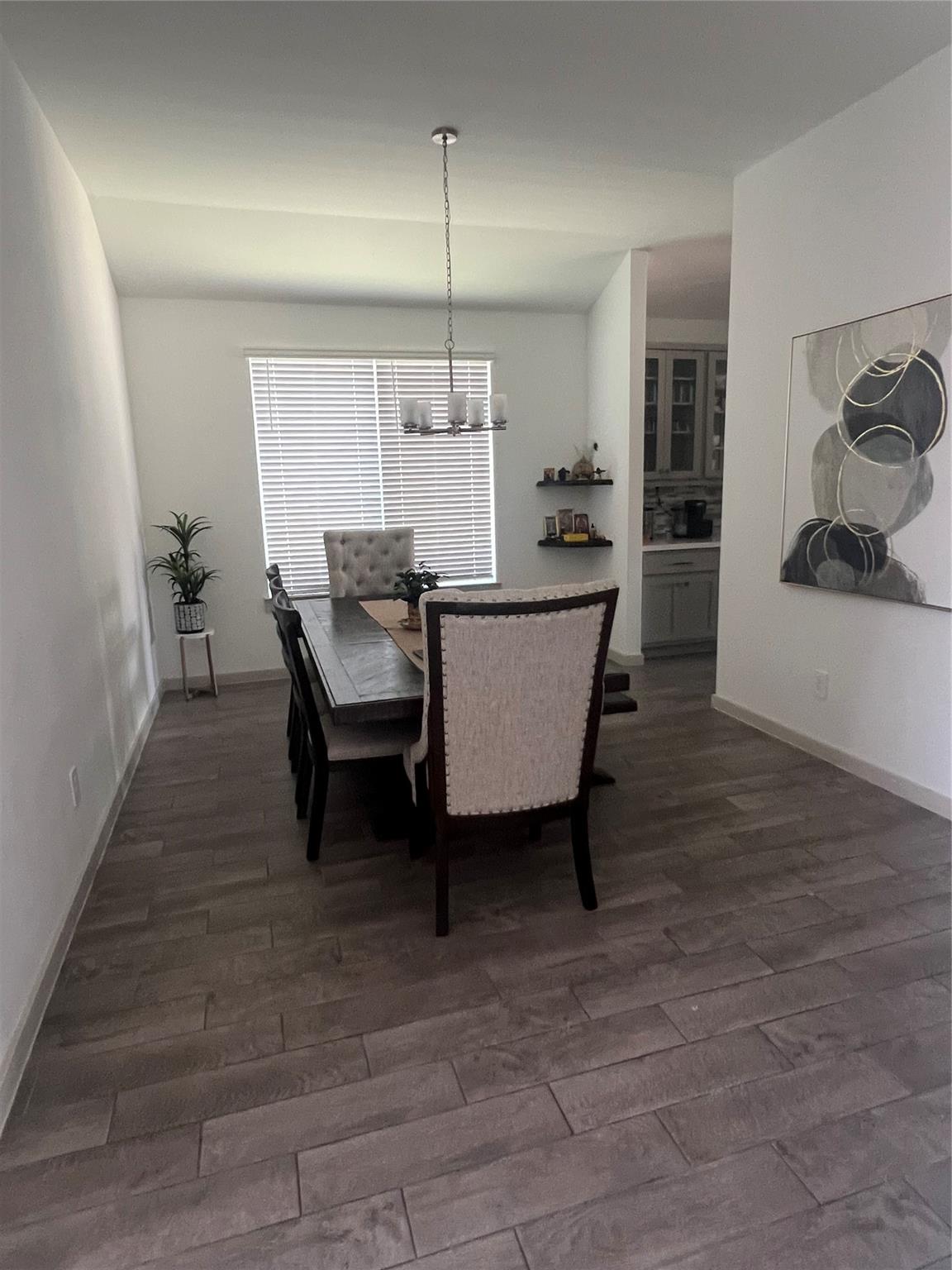 28514 Eli Eagle Street