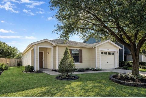 Photo of 8026 Arrington Forest Lane, Humble, TX 77338 (MLS # 70894249)