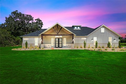Photo of 413 S Garrett Circle, Bellville, TX 77418 (MLS # 38712447)