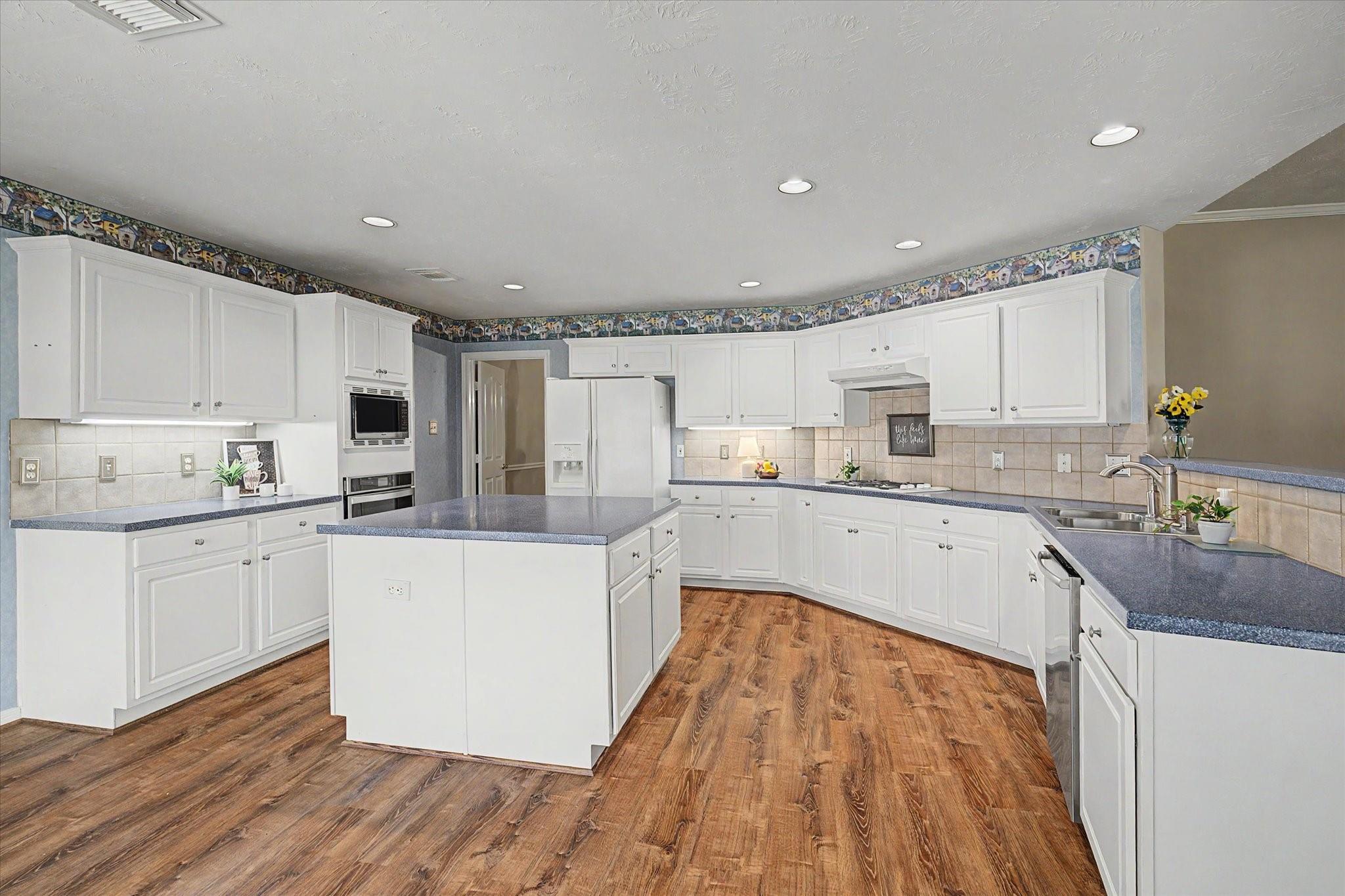 3618 Dry Creek Drive