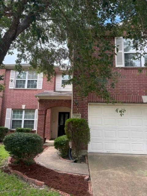 Homes For Rent - 13108 Shallow Falls Lane<br/> Pearland, TX 77584