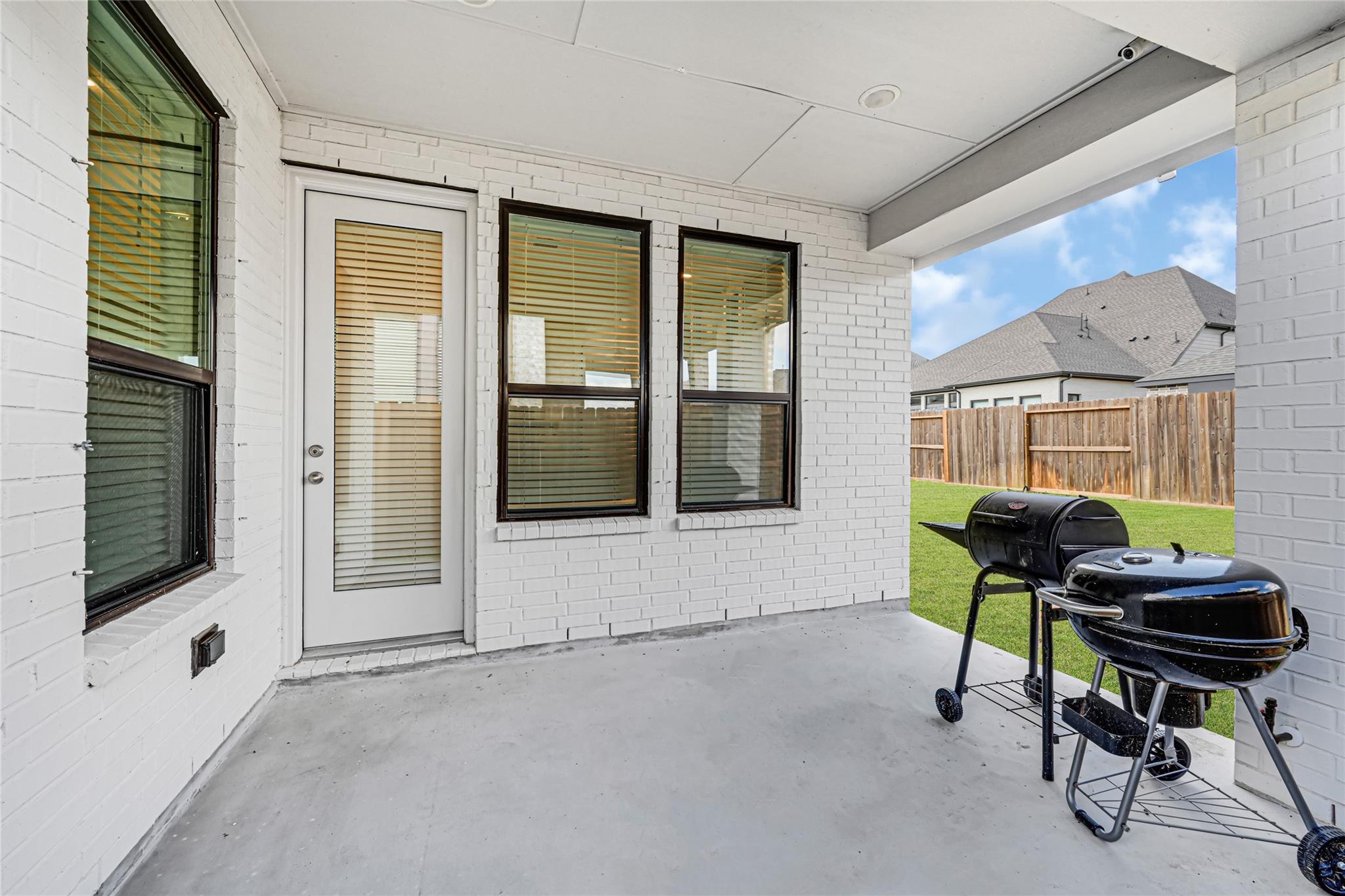 12331 Palmetto Dr