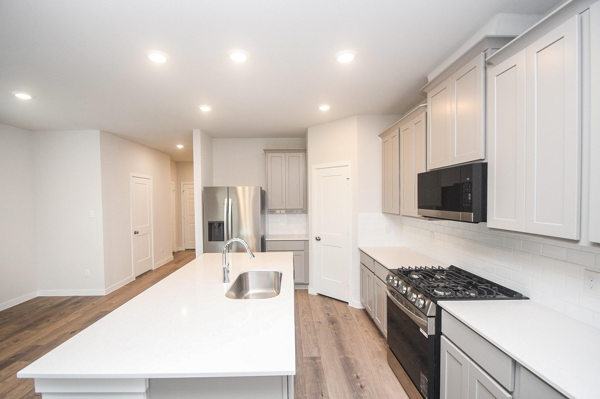 4007 Crowning Court