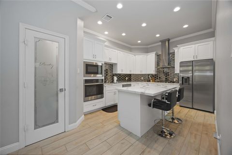 Photo of 4206 Hershe Street, Houston, TX 77020 (MLS # 87611555)