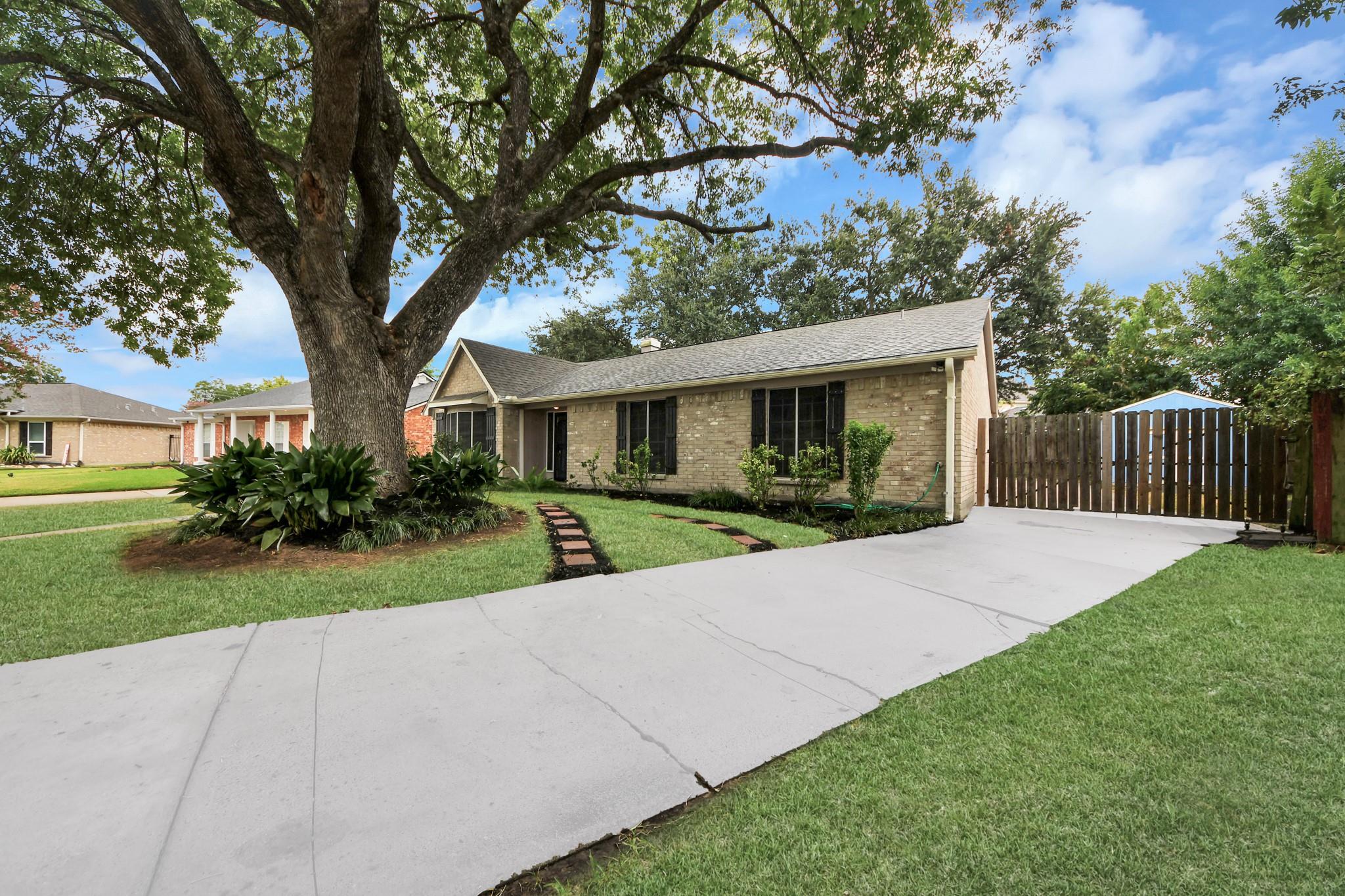 5409 Stone Creek Drive