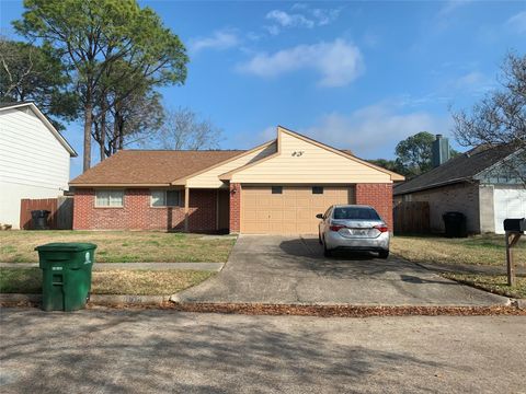 Photo of 10514 Clear Cove Lane, Houston, TX 77041 (MLS # 19925349)