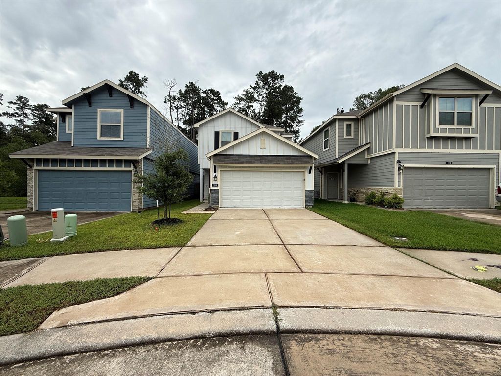 Photo of 109 Camelot Place Court, Conroe, TX 77304 (MLS # 43468646)