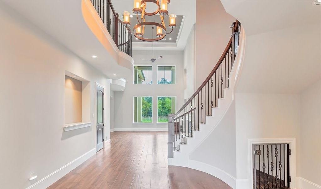 915 Windsor Woods Lane