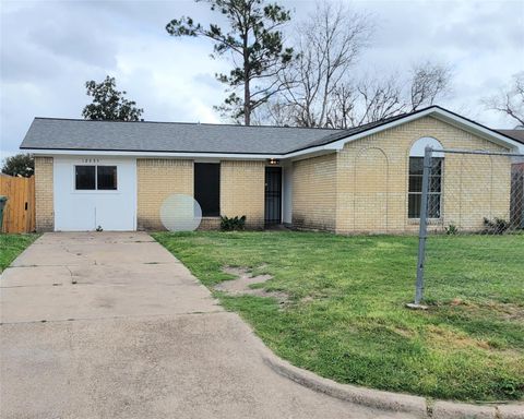 Photo of 12935 Southspring Drive, Houston, TX 77047 (MLS # 49297322)