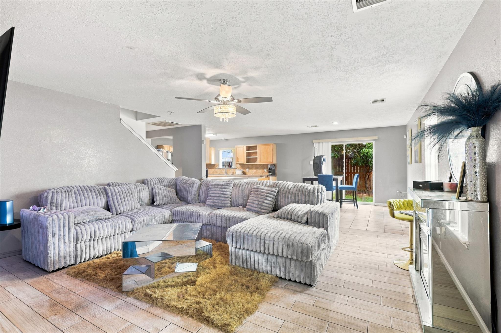 2906 Latch Lane