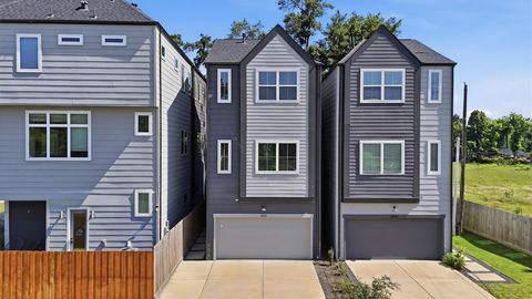 Photo of 1406 Mansfield Street, Houston, TX 77091 (MLS # 56687916)