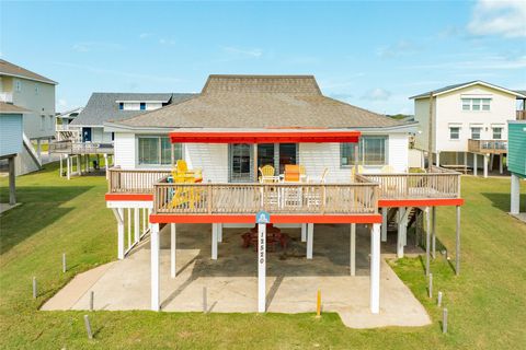 Photo of 12520 E Buena Vista Drive, Galveston, TX 77554 (MLS # 83869418)