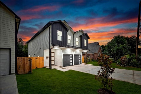 Tiny photo for 8209 Carver Road RD #A/B, Houston, TX 77088 (MLS # 17291984)