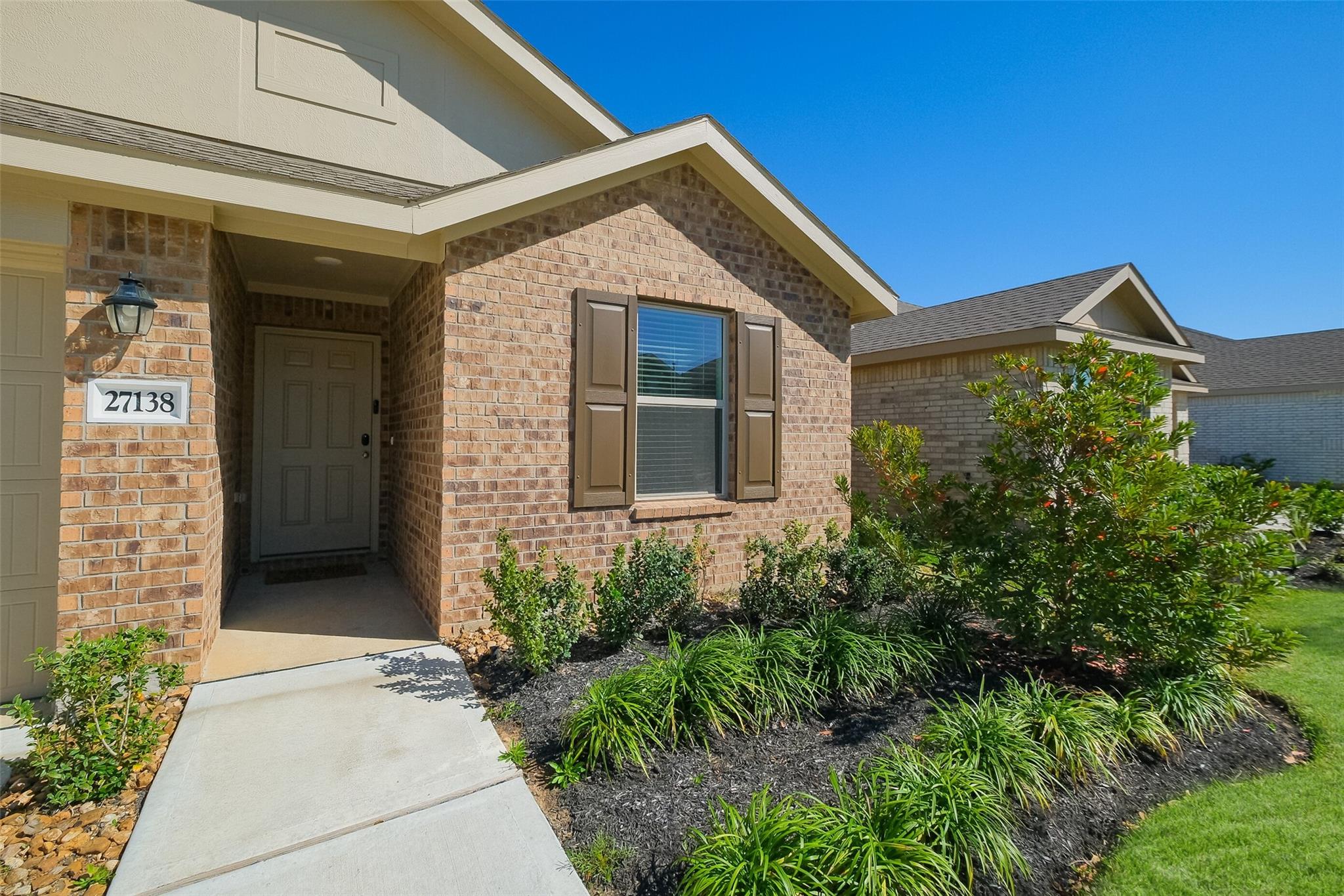 27138 Breakaway Lane