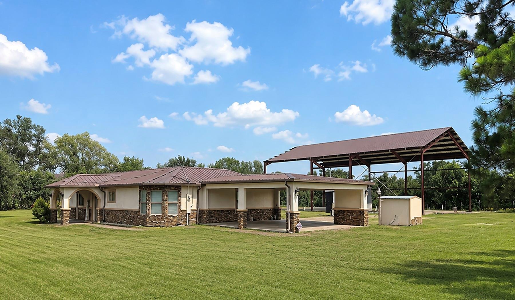 2114 Penny Lake Drive