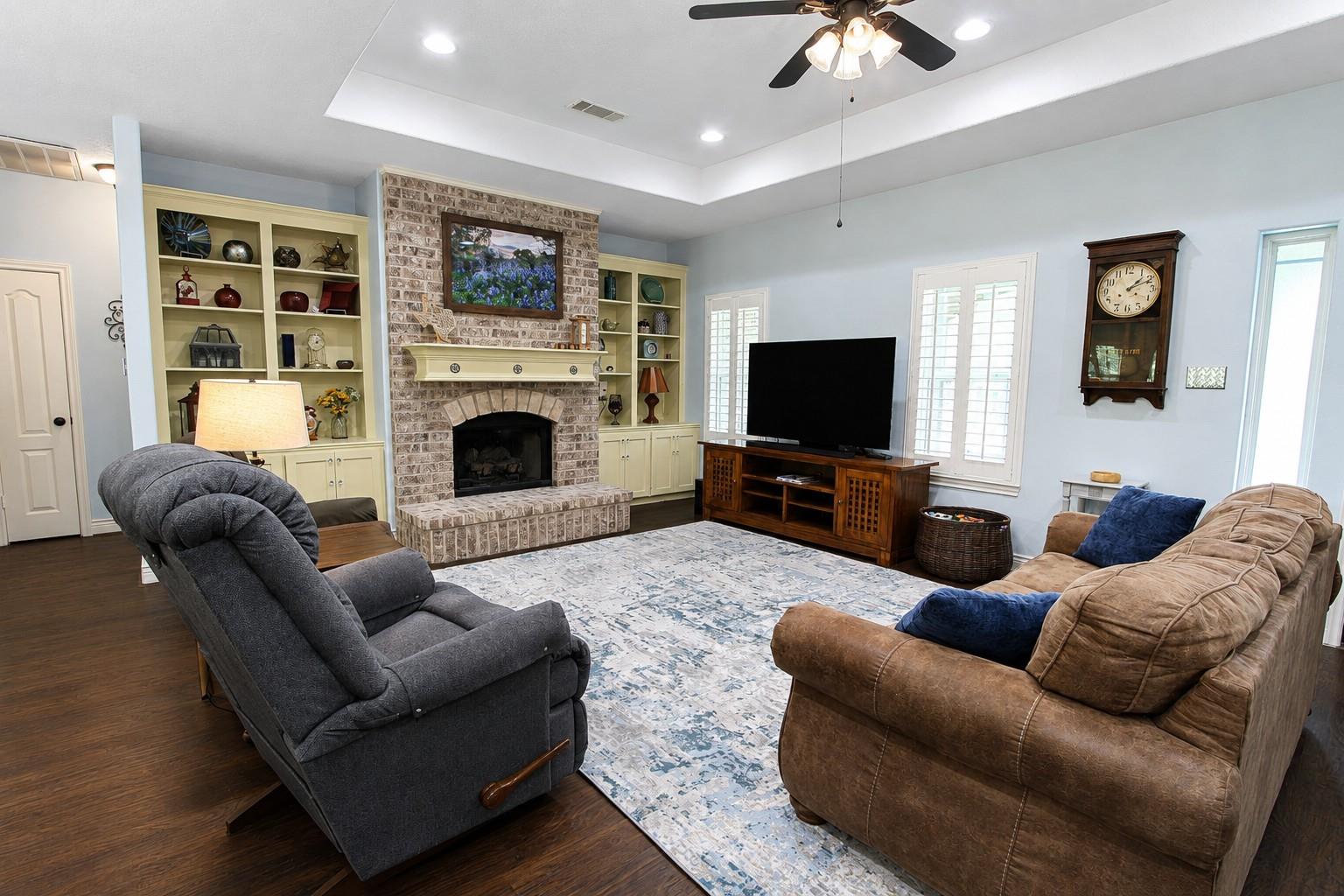 7502 Lewis Lane