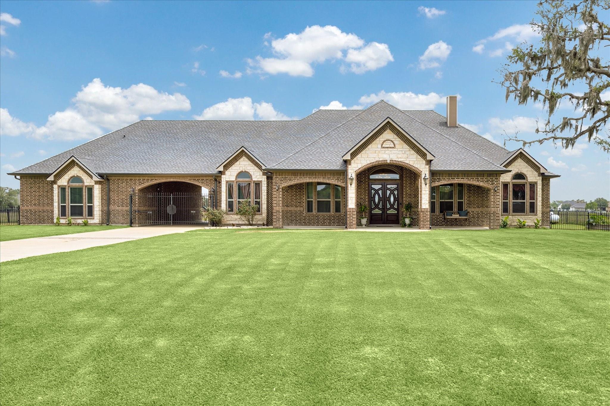 527 Lily Lane