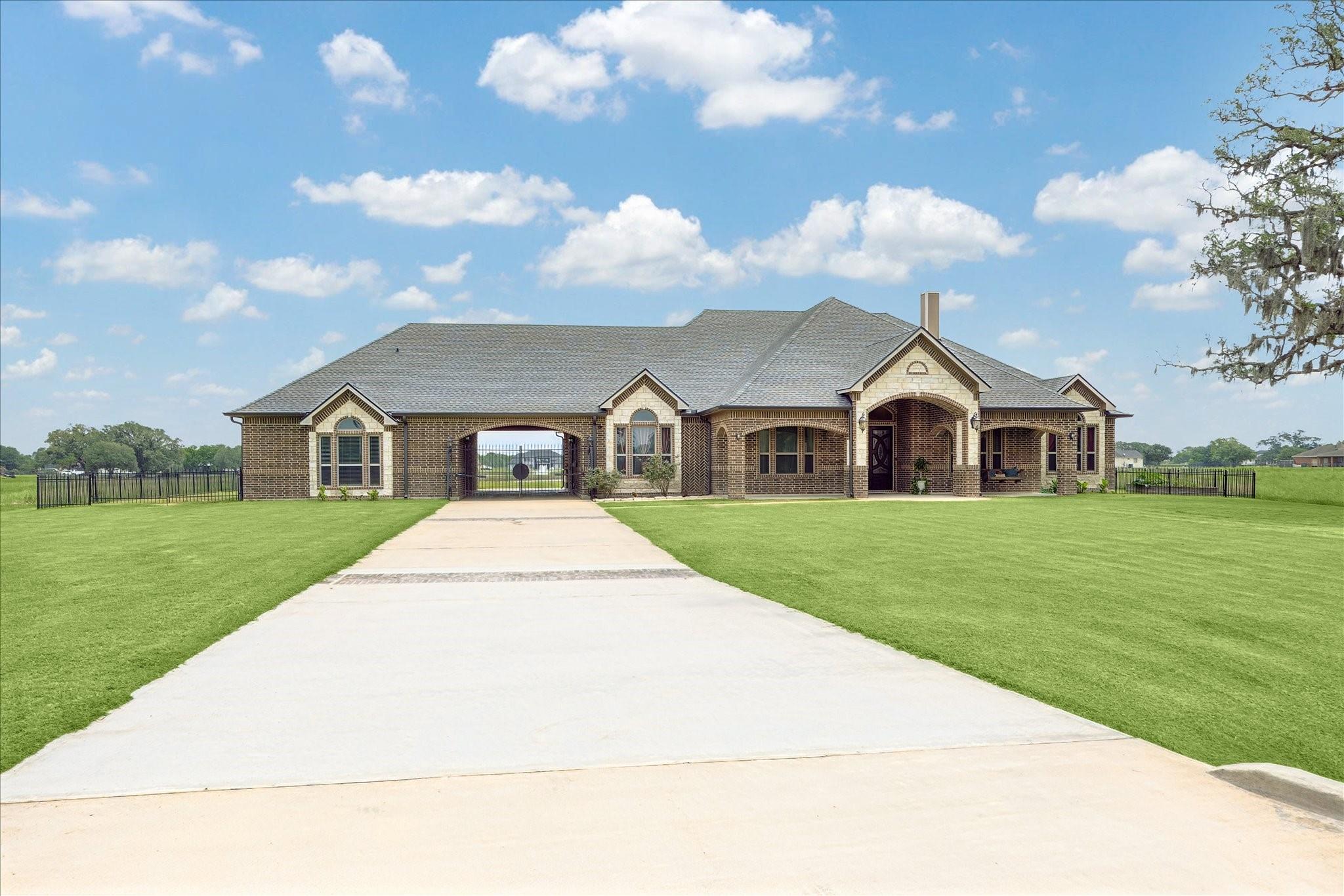527 Lily Lane