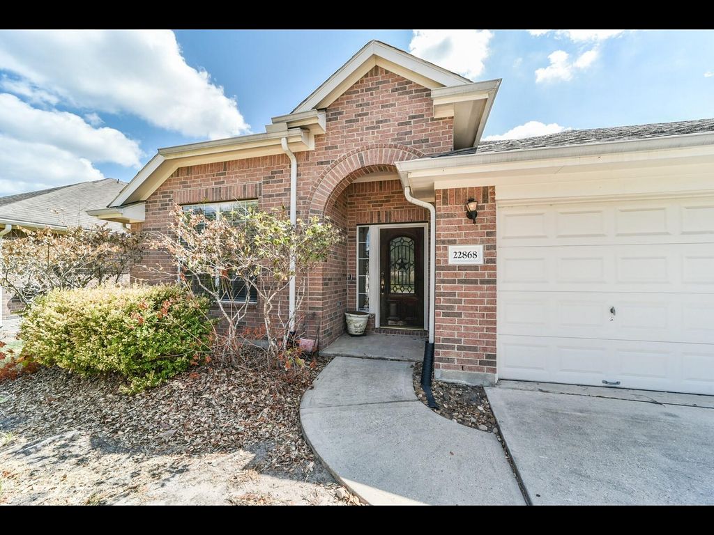 Photo of 22868 Lantern Hills Drive, Kingwood, TX 77339 (MLS # 26591156)