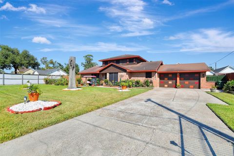 Photo of 2401 Mcdaniel Street, Houston, TX 77093 (MLS # 84311575)