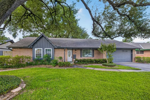 Homes For Rent - 10233 Moorberry Lane<br/> Houston, TX 77043