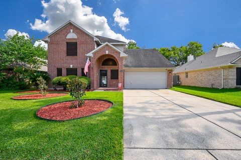 Photo of 1013 Chesterwood Drive, Pearland, TX 77581 (MLS # 56214252)