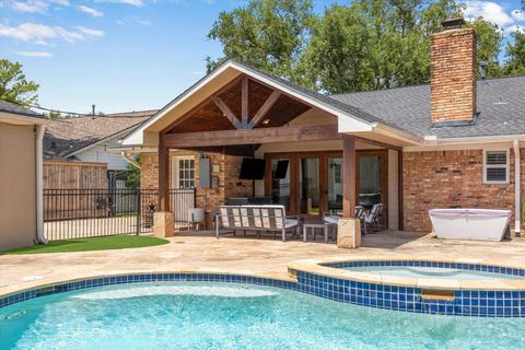 Photo of 5811 Spellman Road, Houston, TX 77096 (MLS # 61844656)