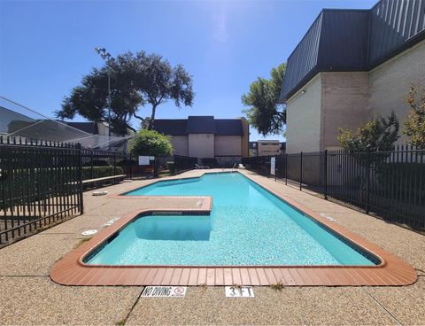 Photo of 8523 Hearth Drive #19-34, Houston, TX 77054 (MLS # 12987474)