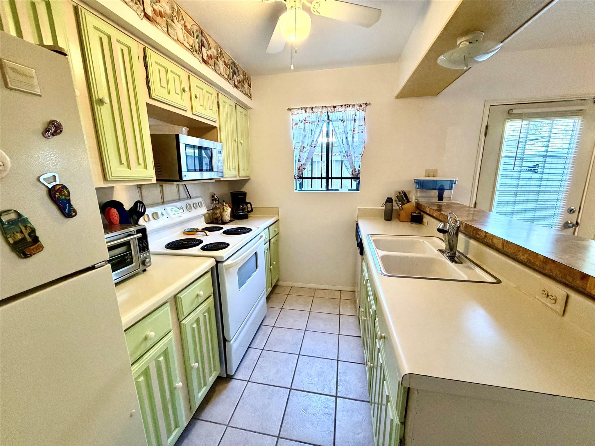 2110 Wilcrest Drive 101