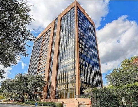 Photo of 5150 Hidalgo Street #1503, Houston, TX 77056 (MLS # 79738160)