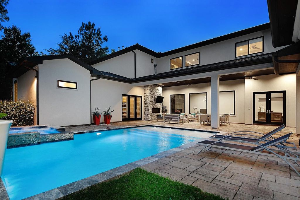 Photo of 10 Kingscote Way Way, The Woodlands, TX 77382 (MLS # 59707535)
