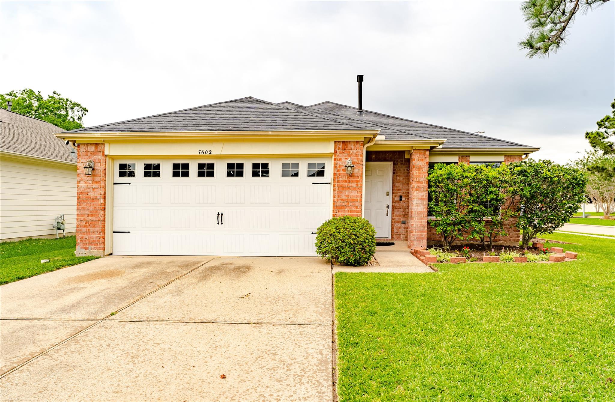 7602 Little Thicket Court