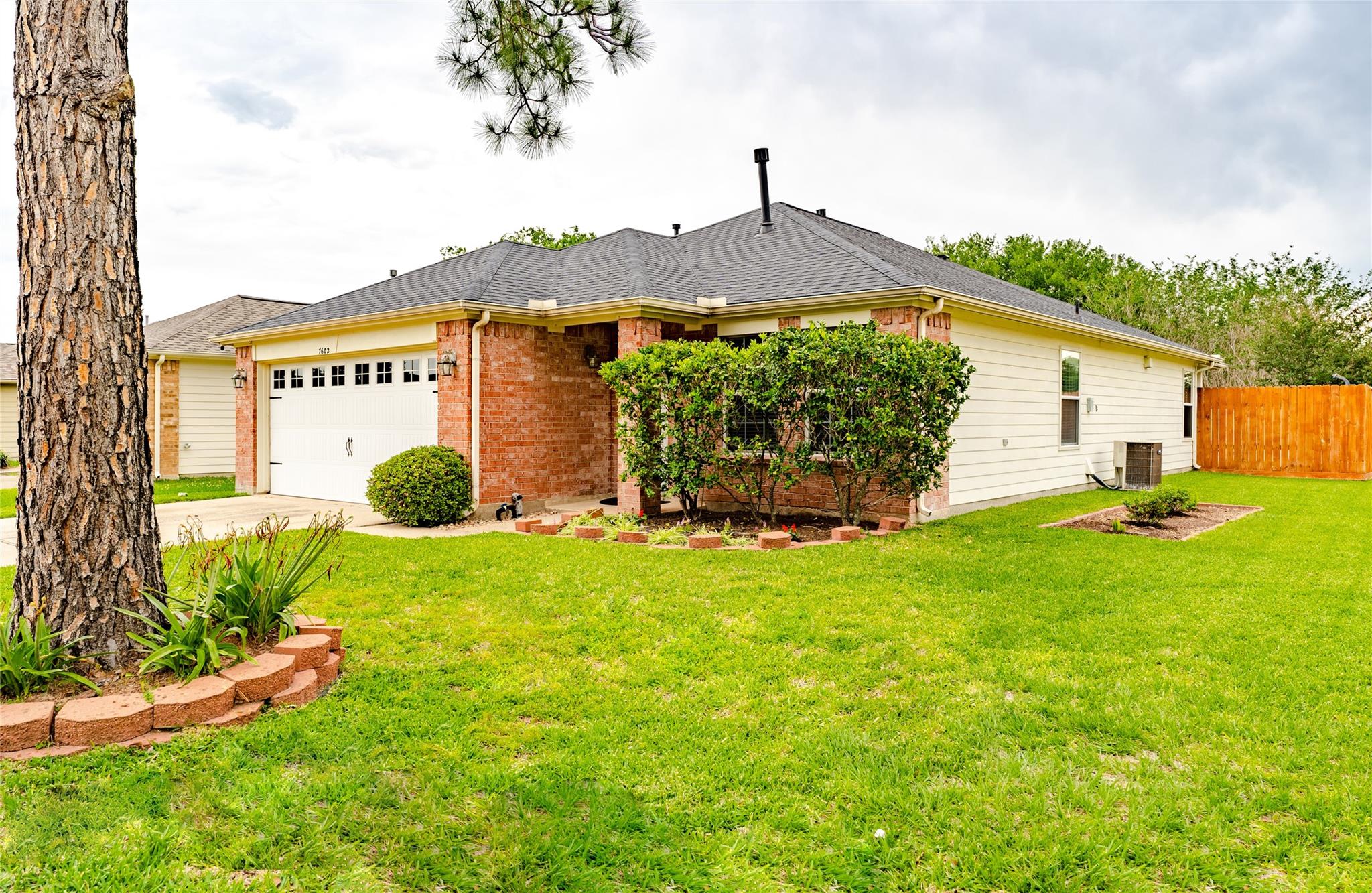 7602 Little Thicket Court