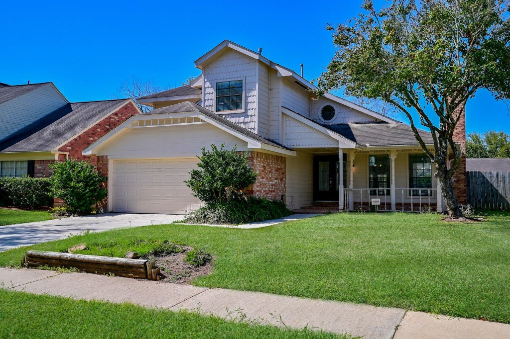 Photo of 3410 Streamside Lane, Sugar Land, TX 77479 (MLS # 54216903)