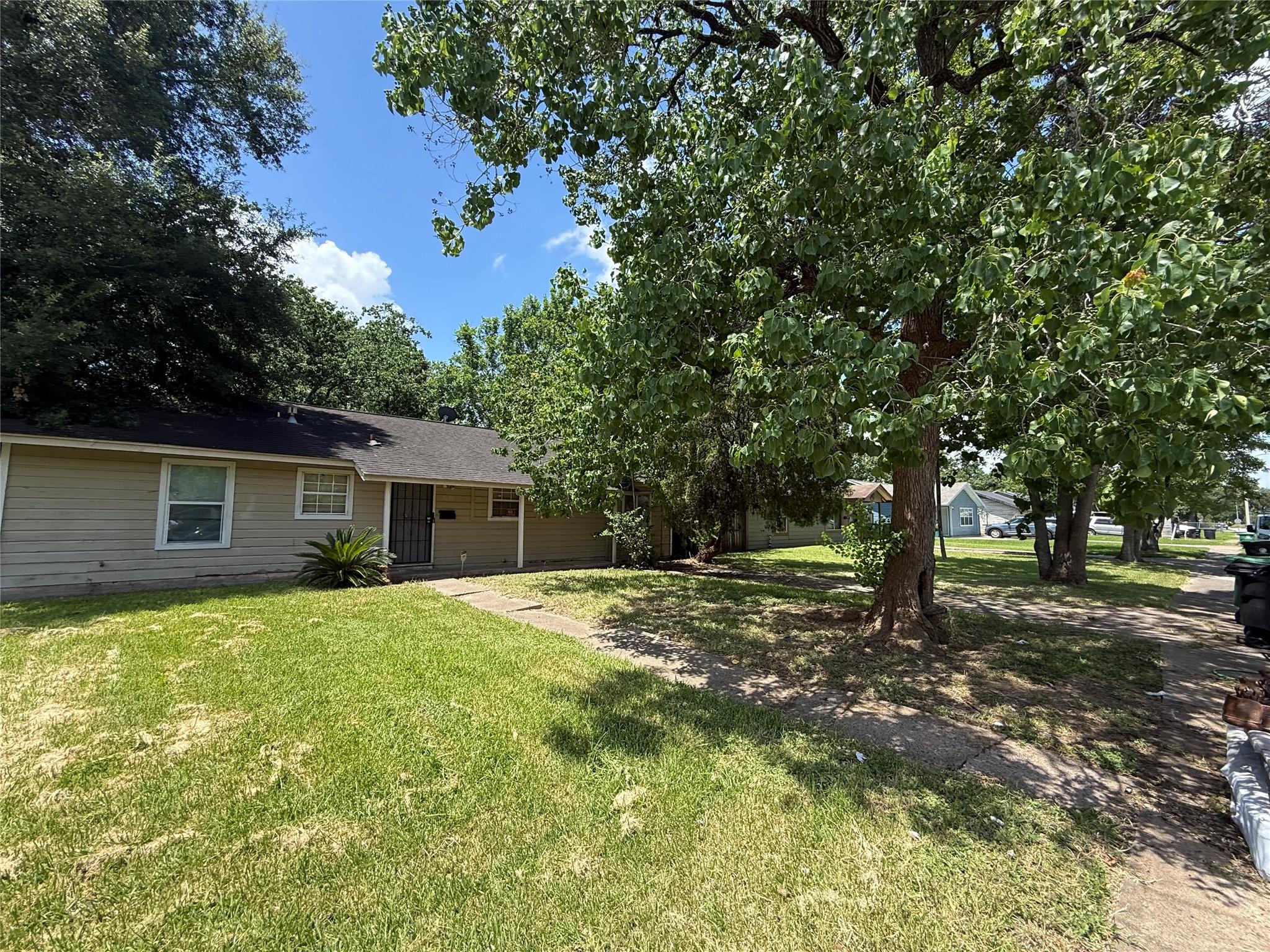 6026 Glenhurst Drive