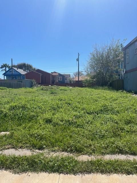 Vacant Land For Sale - 3819 Avenue<br/> Galveston, TX 77550