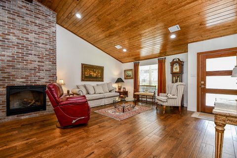Tiny photo for 922 Chantilly Lane S, Houston, TX 77018 (MLS # 10143067)